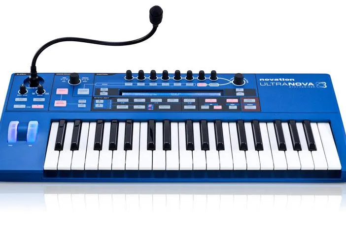 Bild: Novation stellt Analog-Modelling-Synthesizer UltraNova vor