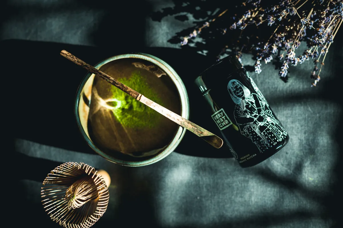VERY MATCHA: authentischer Matcha direkt aus Japan mit einem nachhaltigen Verpackungskonzept (© © Foto und Design, Anna Chechetka, VERY MATCHA GmbH)