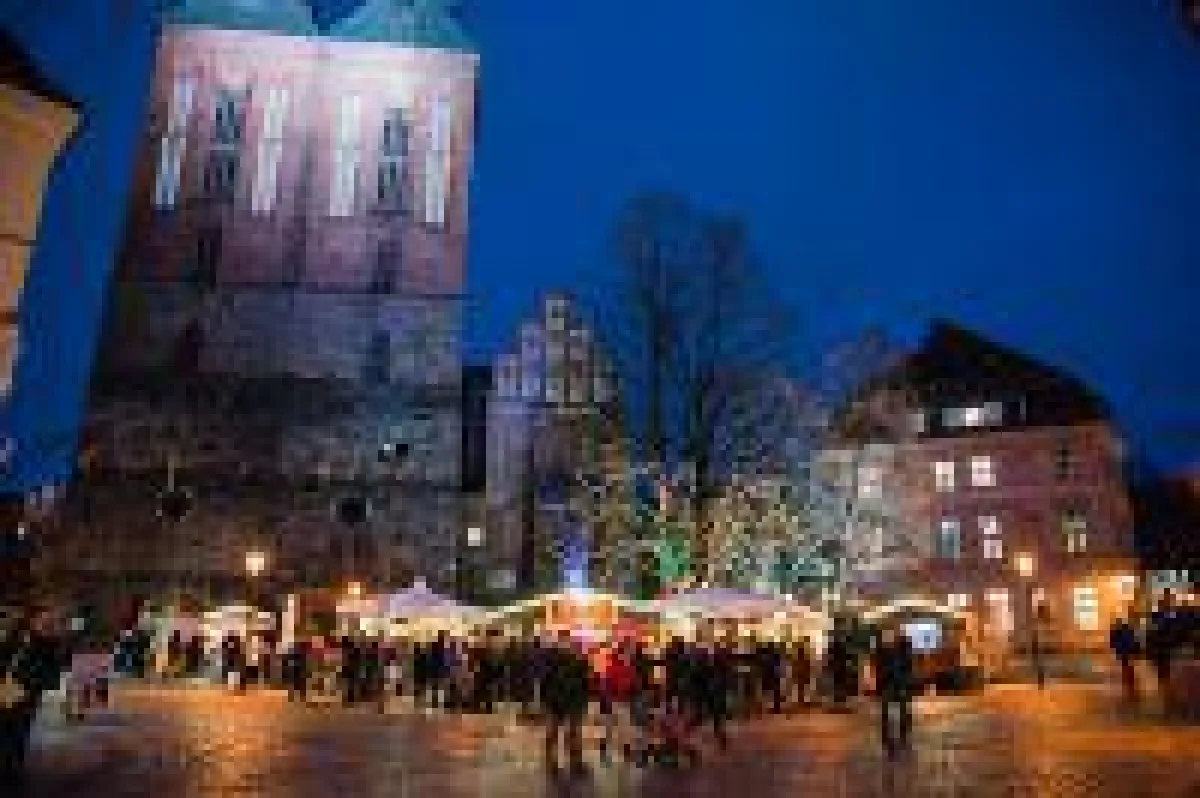 Die Feuerzangenbowle direkt vor der Nikolaikirche
