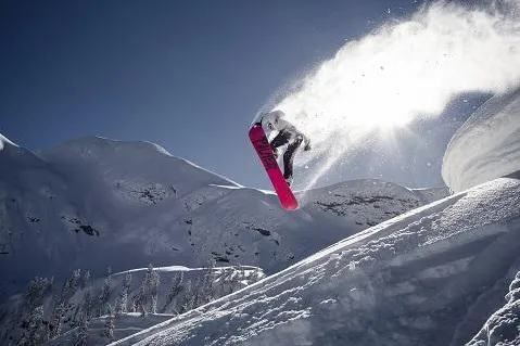 Bild: Powdern lernen vom Profi – Freeride-Camps am Kärntner Nassfeld mit Szene Hero Alex Huber
