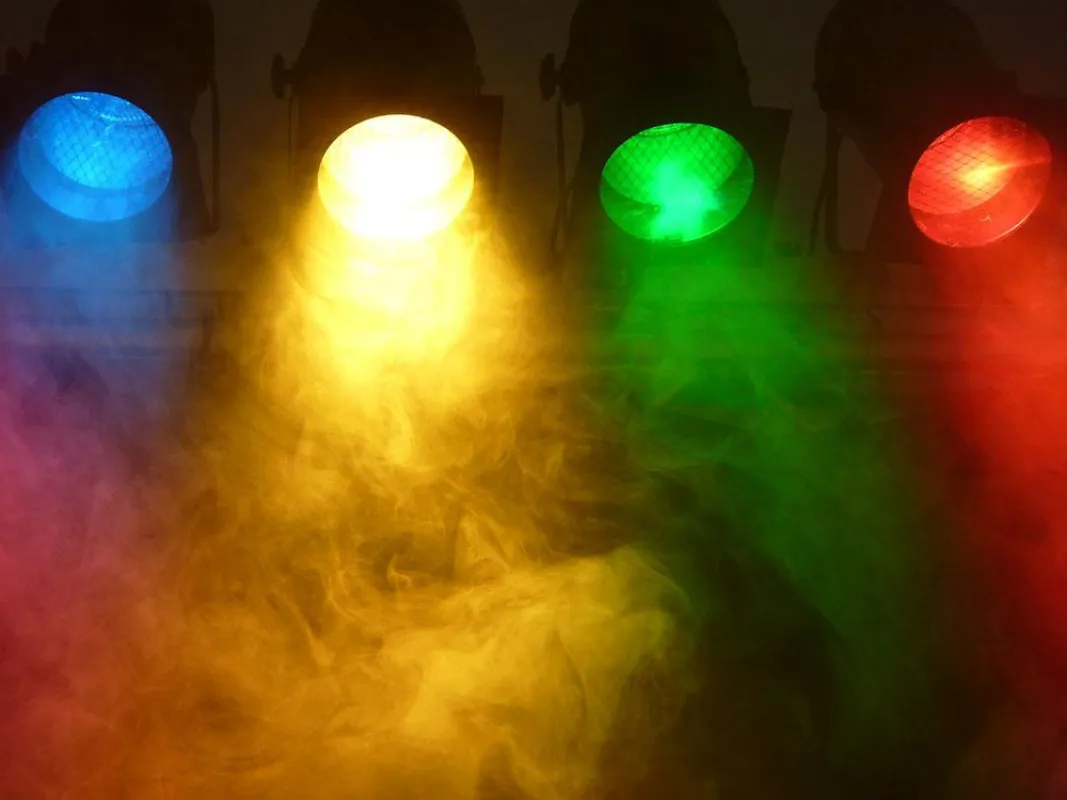 Der Basisratgeber Lichttechnik des Musikhauses Kirstein richtet sich an Einsteiger. Foto: pixabay.