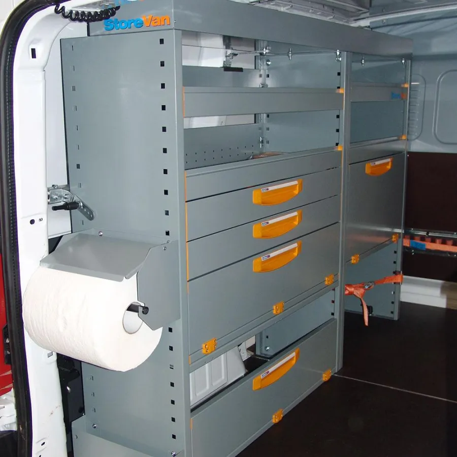 StoreVan Regale im Laderaum des Fiat Scudo