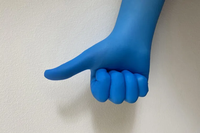 Für Großabnehmer: hautfreundliche Nitril-Handschuhe in großer Menge verfügbar – Leiber Gastro Concept ist lieferfähig Bild: Für Großabnehmer: hautfreundliche Nitril-Handschuhe in großer Menge verfügbar – Leiber Gastro Concept ist lieferfähig