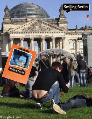 Bild: „Smiling Berlin Verlag, gegründet vom Lübecker Lasse Walter, zieht von der Berliner in die Lübecker Straße.“