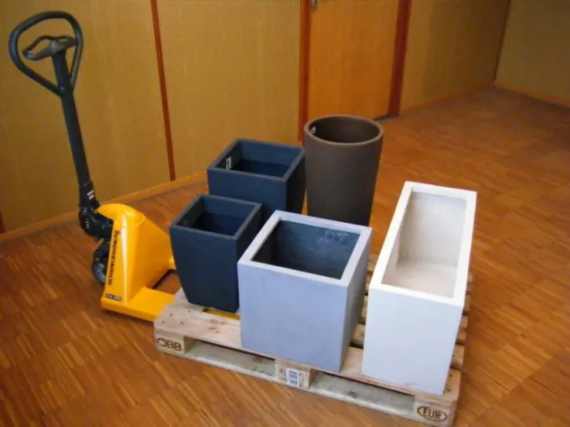 Bild: Eastwest direkt: Pflanzkübel und Blumenkübel ab Lager