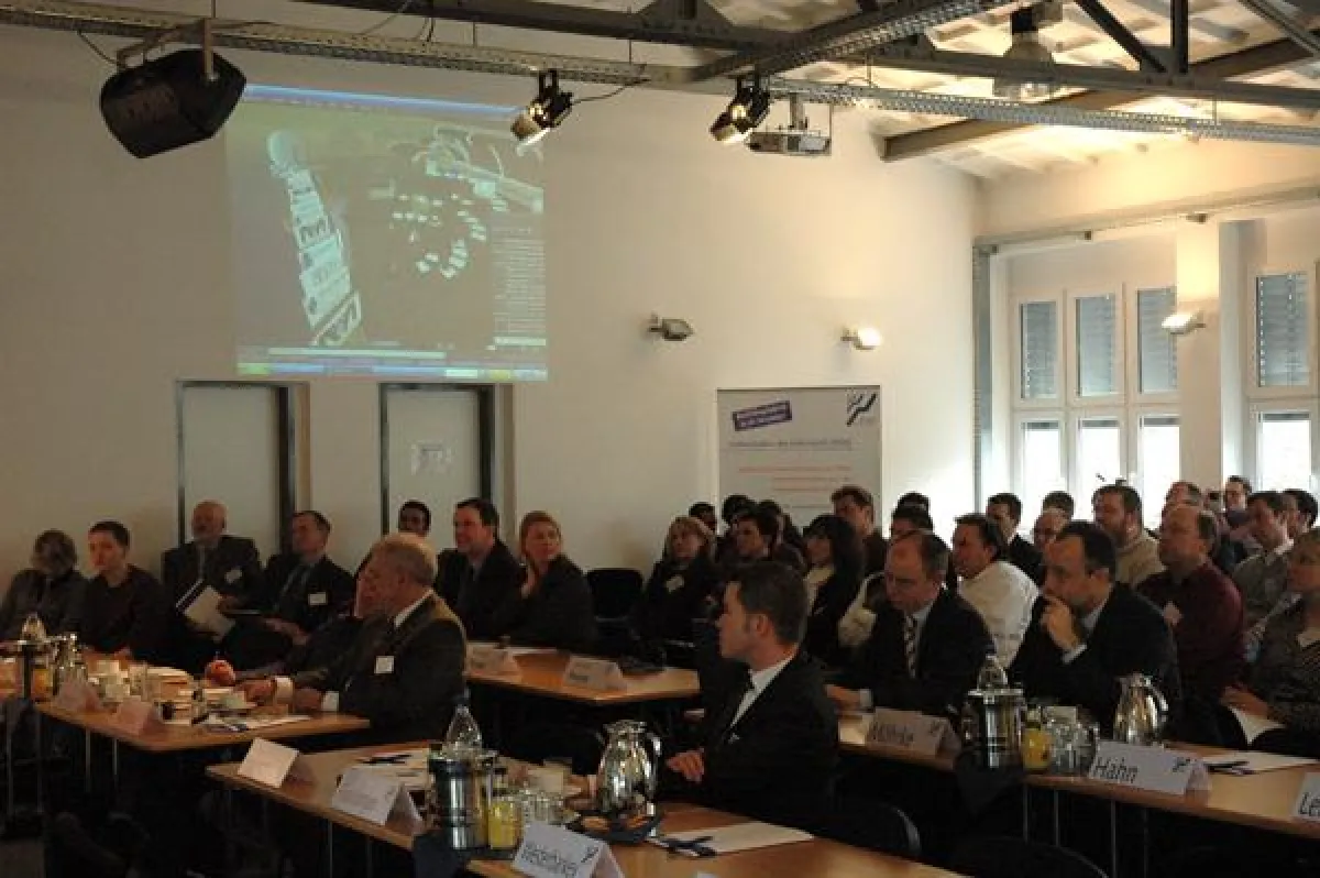 Die Mittelstandskonferenz der FHM zu Web 2.0 stieß bei mittelständischen Unternehmen unterschiedlichster Branchen auf großes Interesse. Wer nicht zu der Tagung anreisen konnte, hatte die Möglichkeit d