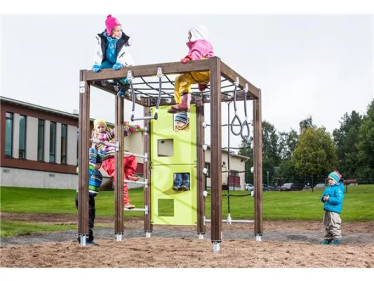 Bild: Neues skandinavisches Design für Lappsets Spielplatzklassiker aus Holz