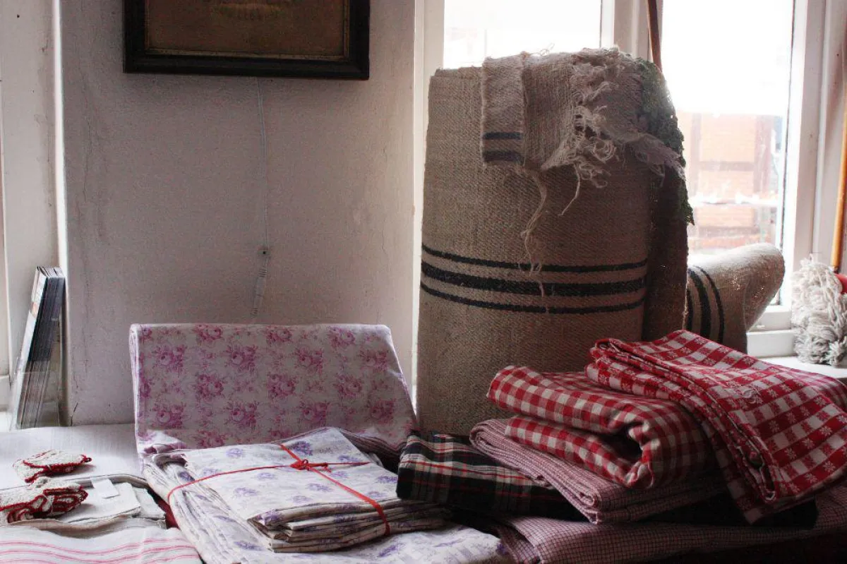 Historische Stoffe werden auch angeboten