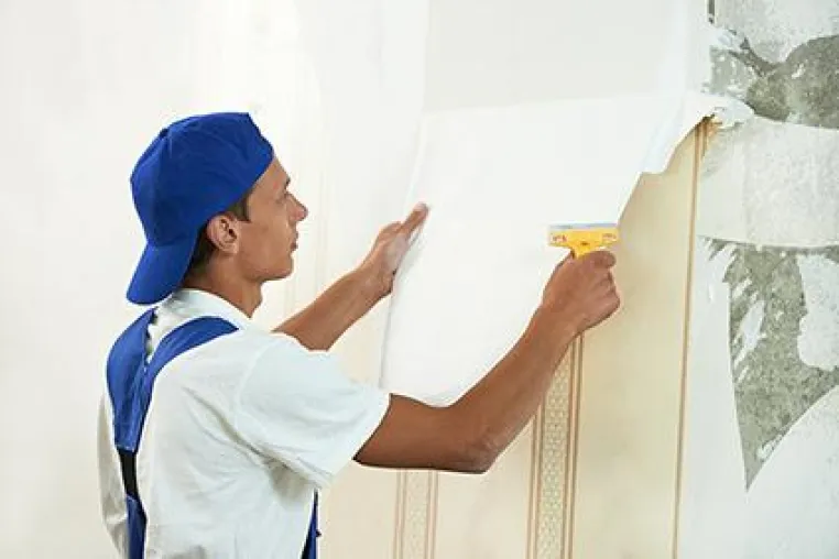 Bild: Renovierung oder Reinigung der alten Wohnung
