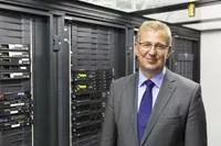 Bild: LogiMAT: Informationslogistiker führt Datentankstelle
