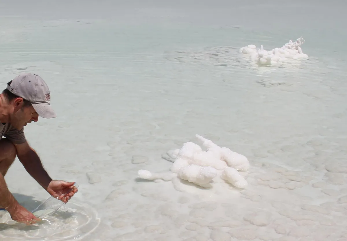 Wassersammler am Toten Meer: Sven Hoffmann