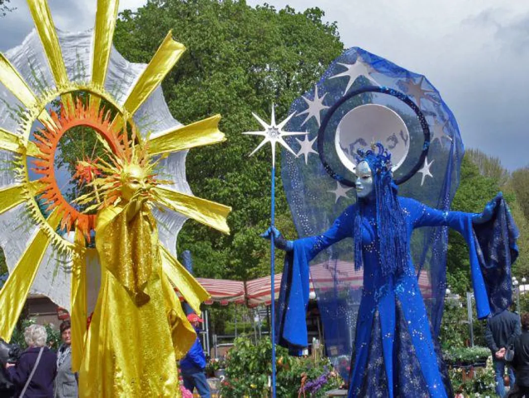 Magic Lake Festival setzte auf Walking Act von Ellen Kamrad