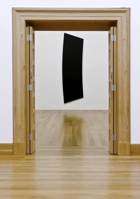 Bild: Zum Auftakt „Ellsworth Kelly. Schwarz und Wei?