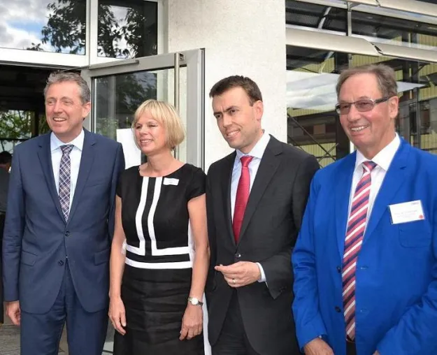 Bild: HdWM: Allianz für Fachkräftesicherung - Mittelstand diskutiert mit Minister, Wissenschaftlern und Praktikern