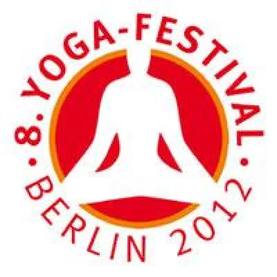Bild: 8. Berliner Yogafestival 2012 im Kulturpark Kladow: „All is one - One is All“