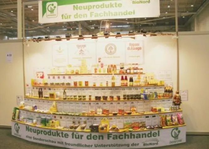 Bild: 137 neue Bioprodukte auf einer Pyramide