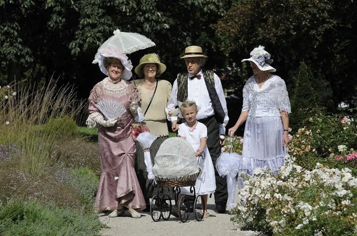 Mode, Musik, Kunsthandwerk und Tanz aus der Zeit des Jugendstils. Foto: BNST