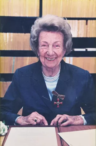 Frankfurter Verlagsgruppe: Nachlass der Aufsichtsratsvorsitzenden Ilse Pohl im Staatsarchiv Darmstadt Bild: Frankfurter Verlagsgruppe: Nachlass der Aufsichtsratsvorsitzenden Ilse Pohl im Staatsarchiv Darmstadt