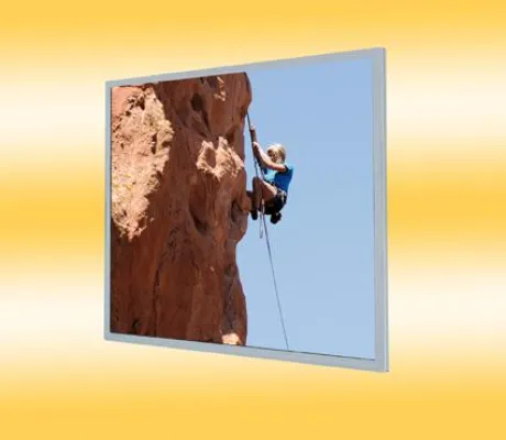 Bild: Neue 12" und 15" Industriedisplays von Mitsubishi