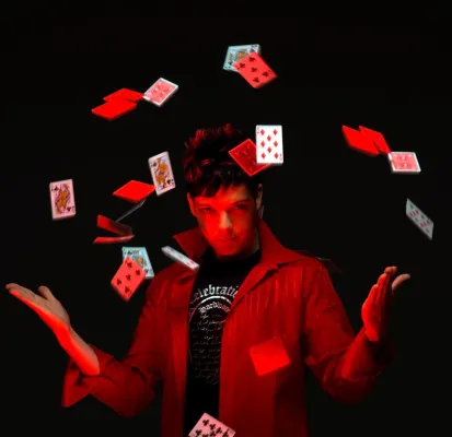 Bild: Zauberkünstler Sebastian Nicolas wird Vizeweltmeister beim Weltkongress der Magier in Peking 2009