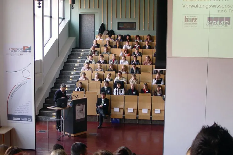 Bild: Praxismesse 2008 der Hochschule Harz bricht alle Rekorde