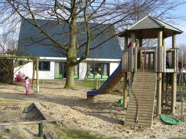 Bild: service94 GmbH: Zum Firmenjubiläum erweiterter Betriebskindergarten