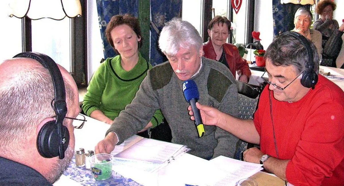 Der Merziger Marketingfachmann Rainer Prüm mit Günter Schmitt u. Bernhard Stigulinszky in der Live Sendung „Bunte Funkminuten“ von SR3 Saarlandwelle