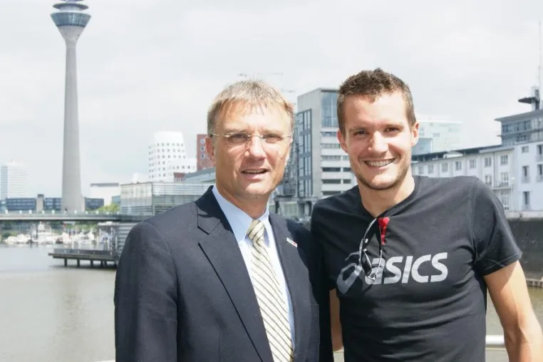 Olympiasieger Jan Frodeno zu Gast im Courtyard by Marriott Düsseldorf Hafen Bild: Olympiasieger Jan Frodeno zu Gast im Courtyard by Marriott Düsseldorf Hafen