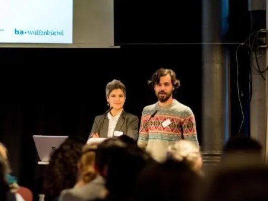 Mehr Vielfalt auf und hinter der Bühne sowie im Publikum! Bild: Mehr Vielfalt auf und hinter der Bühne sowie im Publikum!