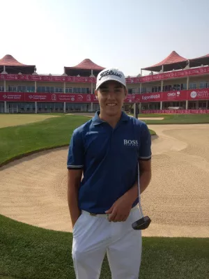 Bild: Auf Erfolgskurs. Nachwuchstalent Dominic Foos puttet sich zum Spitzengolfer