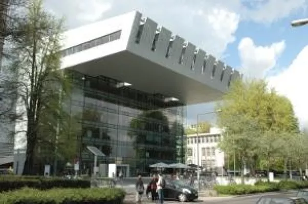 Bild: Architekten setzen bei SUPER C Aachen auf GLASTEC