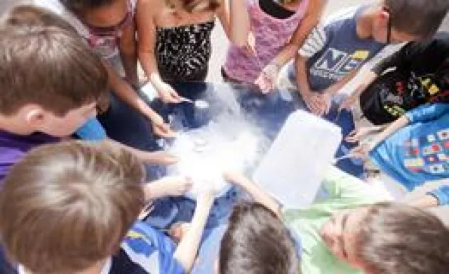 Bild: drinnendraußennebenan – kinderaktiv-Tour in junge Stadtteile