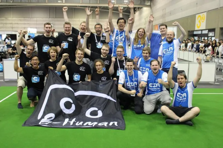 HTWK-Fußballroboter werden Vizeweltmeister Bild: HTWK-Fußballroboter werden Vizeweltmeister