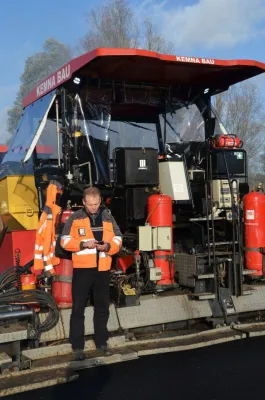Bild: Intelligent aufbereitet - Mobile und stationäre Zeiterfassung bei KEMNA BAU