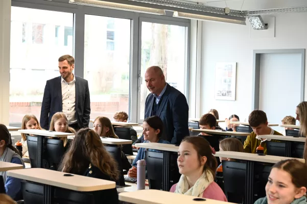 Bild: City Hacker School Worms begeistert Schülerinnen und Schüler fürs Programmieren