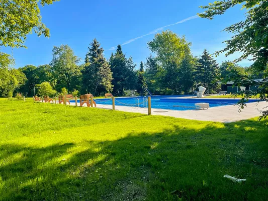 Bild: Saisoneröffnung im Waldbad Zernien im Wendland