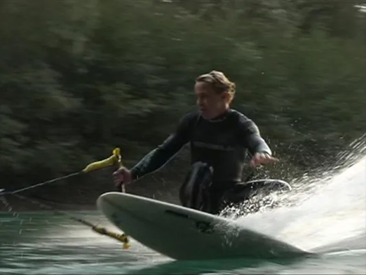 Bild: Bungeesurfing: „ Der neue Trend präsentiert an den ANYWAY-RiverGames 07 “