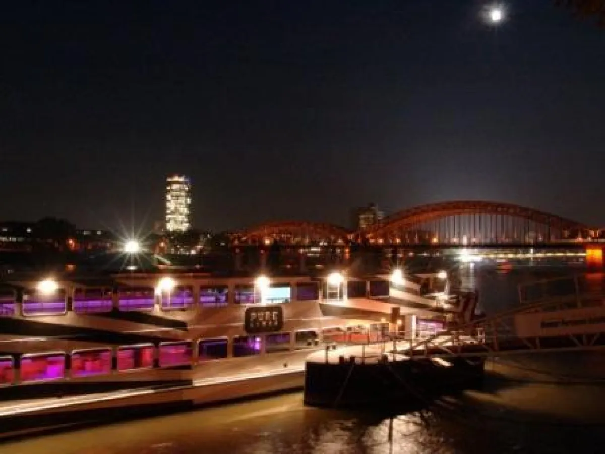 Eröffnung der Pure-liner in Köln