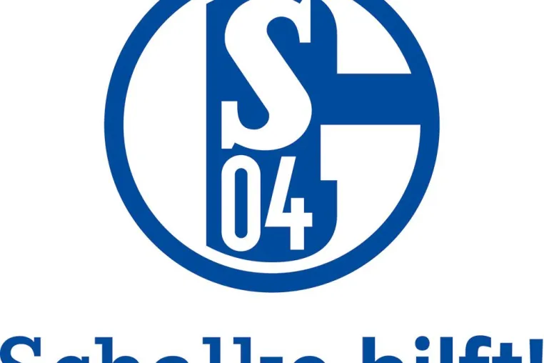 Bild: „Ein Tor – ein Lächeln“: Prominenter Neuzugang - FC Schalke 04 unterstützt WM-Aktion