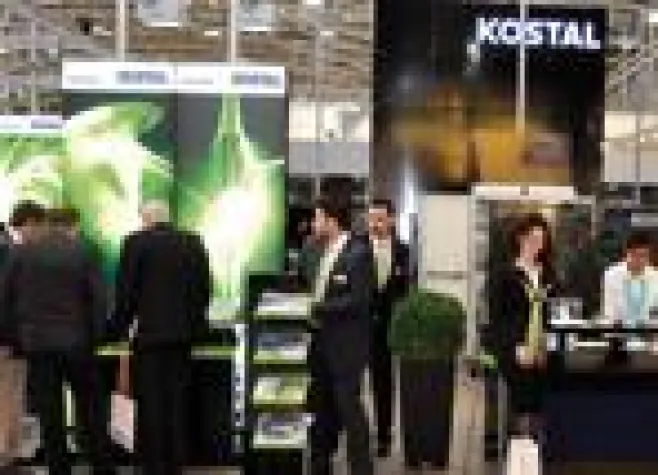 Bild: Erfolgreicher Messeauftritt Intersola 2011 - KOSTAL Solar Electric überzeugt durch „Intelligent verbinden.“