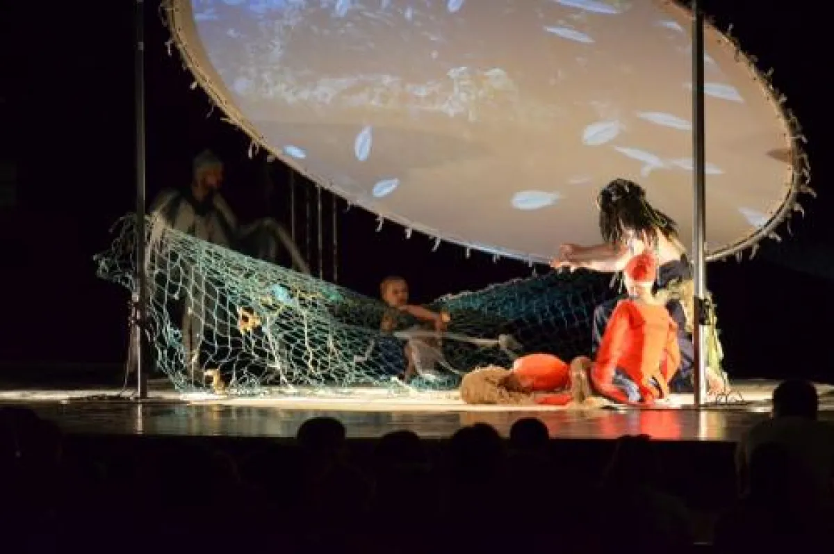 Welturaufführung des Umwelt-Theater-Projekts