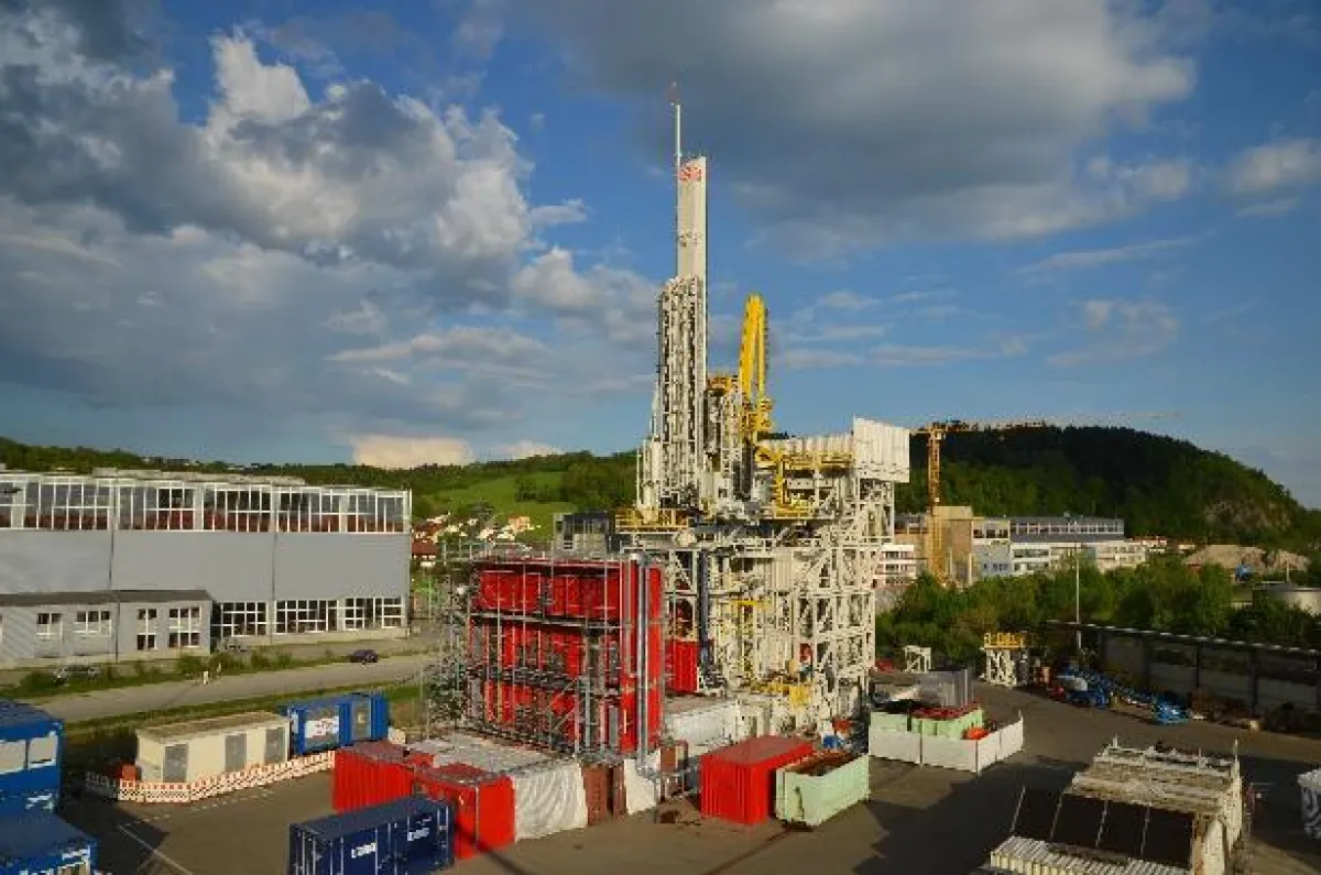 Rund eineinhalb Jahre dauerten Entwicklung und Bau der Offshore-Bohranlage VDD 400.2 im Auftrag de