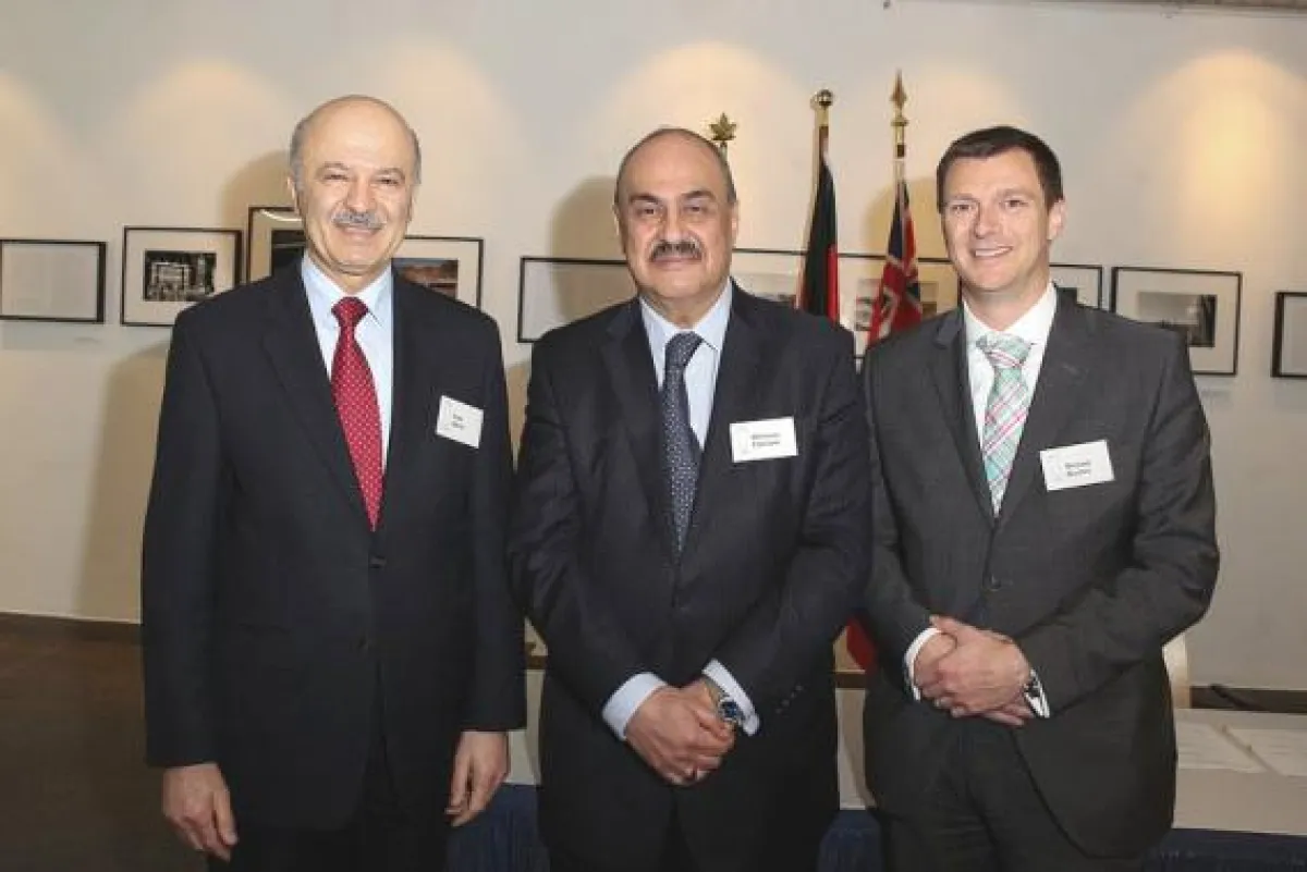 Von links nach rechts: Reza Moridi, Ontario Minister für Forschung und Innovation, Mo Elbestawi, McM