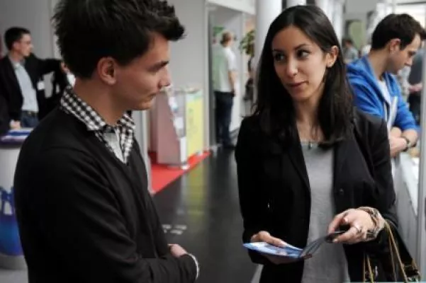 Das Abitur ist geschafft und die Welt steht offen…- Doch in welche Richtung soll es gehen? Bild: Das Abitur ist geschafft und die Welt steht offen…- Doch in welche Richtung soll es gehen?