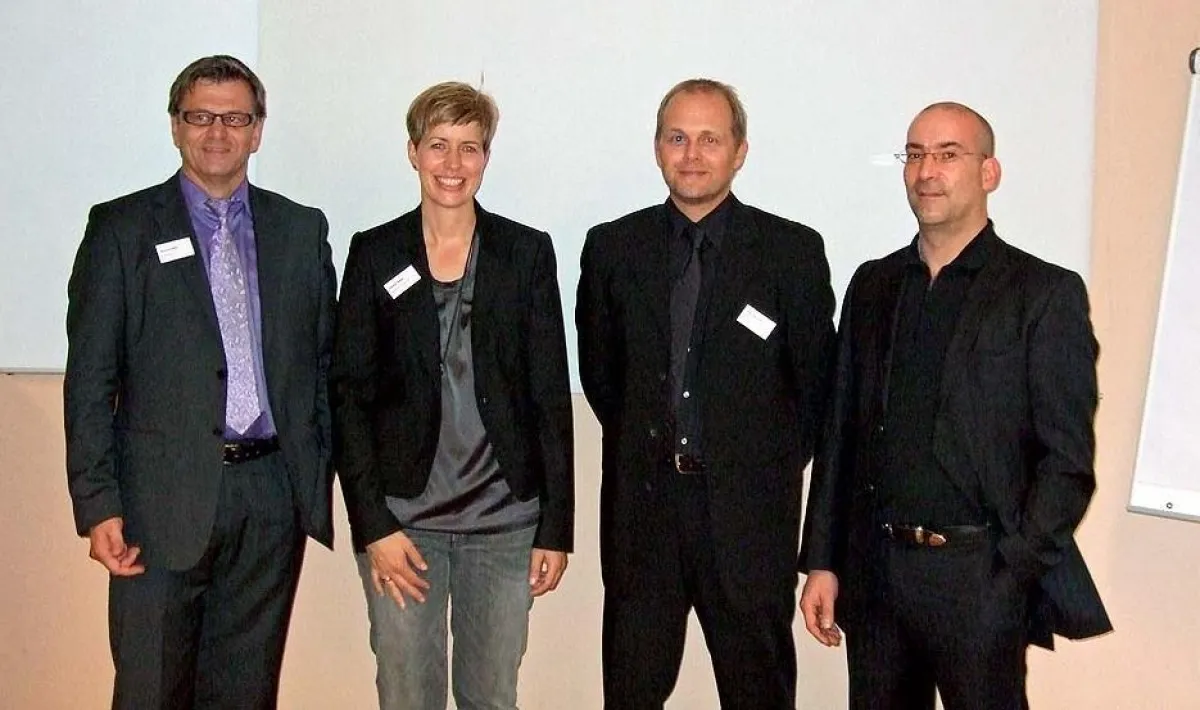 Verschiedene Blickwinkel auf den Möbelhandel im Internet (v.l.): Hermann Balke, Stefanie Möller, Dirk Langnickel und Lior Yarom