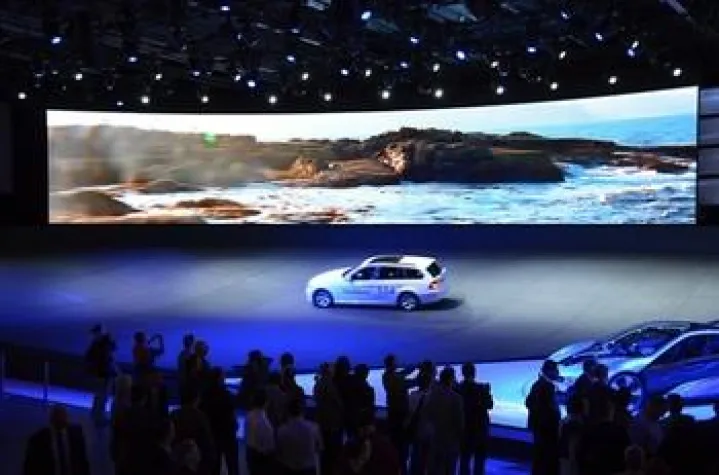 Bild: Neun ClipDisk TNG Player erfolgreich bei beeindruckenden LED Installationen auf der IAA 2011