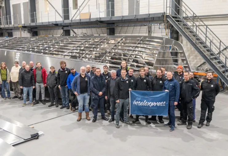 Bild: Kiellegung des "Inselexpress 3" - Frisia erweitert Expressflotte erneut