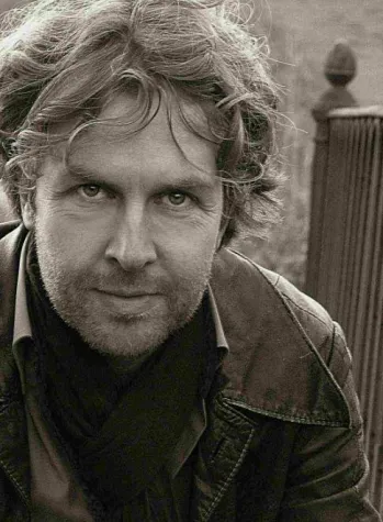 ZiLL als Opening-Act bei „Künstler für Amnesty“ in Karlsruhe: Unplugged für Menschenrechte Bild: ZiLL als Opening-Act bei „Künstler für Amnesty“ in Karlsruhe: Unplugged für Menschenrechte