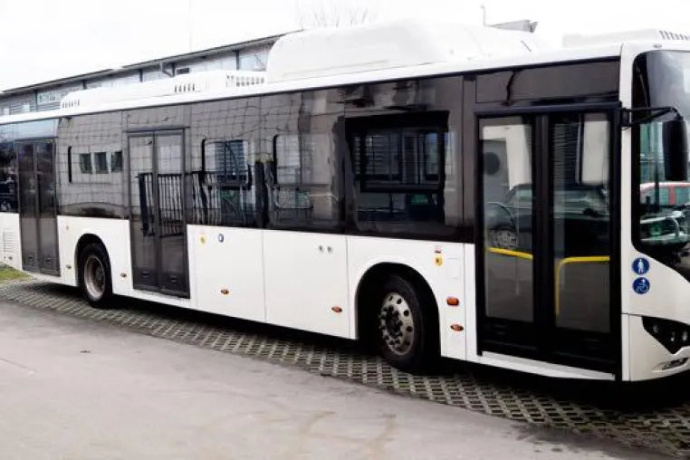 Bild: FENECON ermöglicht Probebetrieb mit 12-Meter-Bus von BYD