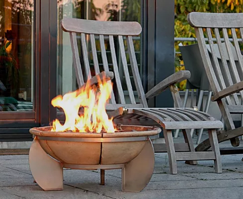 Draußen heizen: Wärmequellen für Spätsommerabende auf der Terrasse Bild: Draußen heizen: Wärmequellen für Spätsommerabende auf der Terrasse